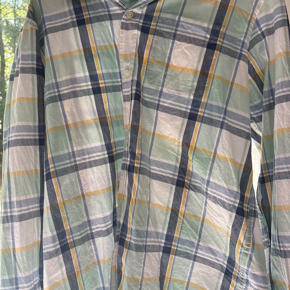Men’s dress/casual shirt